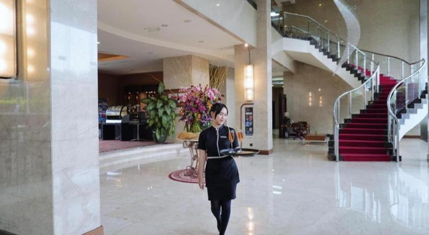 อินโดลุกซ์ โฮเต็ล ย้อกยาการ์ต้า Hotel Melati ภายนอก รูปภาพ